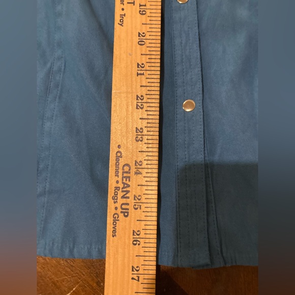 Ladies Size XL Dress Barn Teal Button Down Long Sleeve W/Detail Circles - Picture 12 of 14